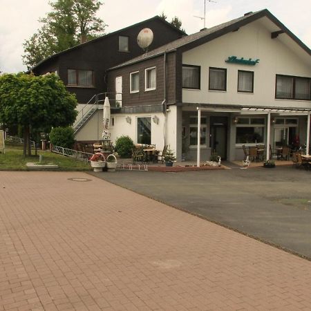 Hotel-Lindenhof Rauschenberg Bagian luar foto